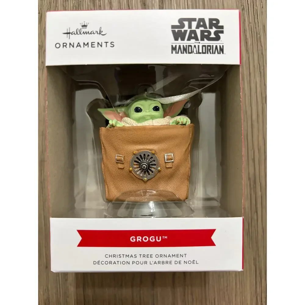 Hallmark Christmas Ornament (Star Wars: The Mandalorian Grogu in Bag)